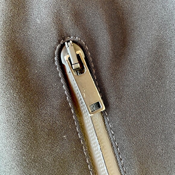 Louis Vuitton Uniforms Black Mod Sleeveless Shift Dress in Black Size 10 (EU40) - Picture 5 of 11